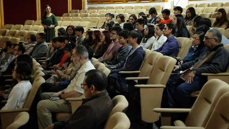 Develan placa por 50 años de Ciencias Atmosféricas en la Universidad Veracruzana